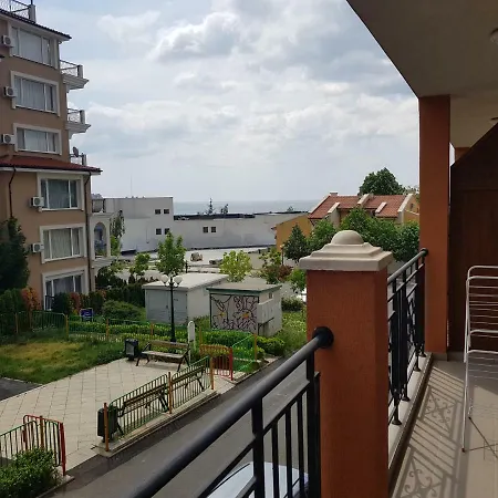 Victorio Lux * Sveti Vlas